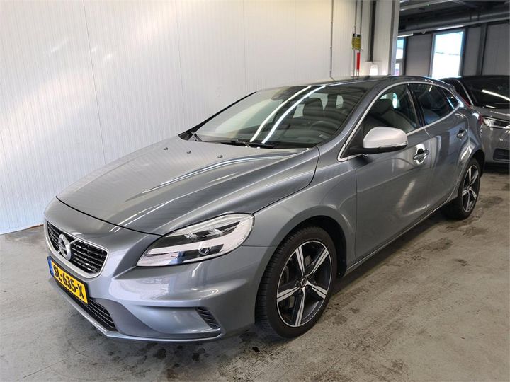 VOLVO V40 2018 yv1mv41l0j2508868