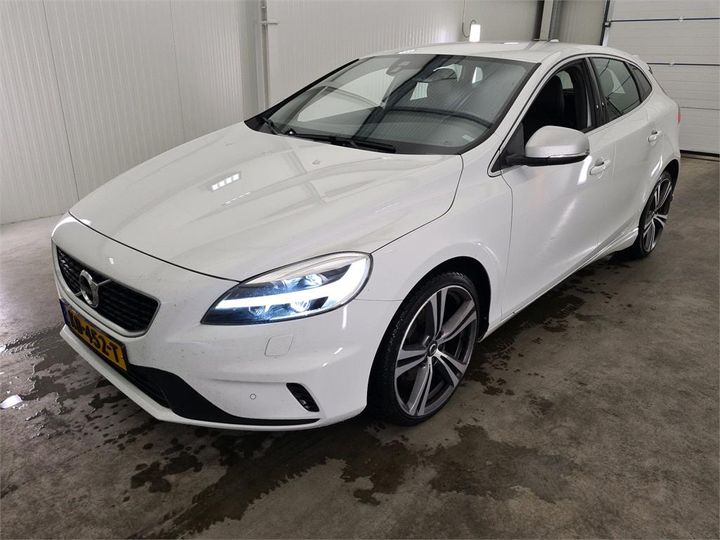 VOLVO V40 2016 yv1mv41l1h2376017