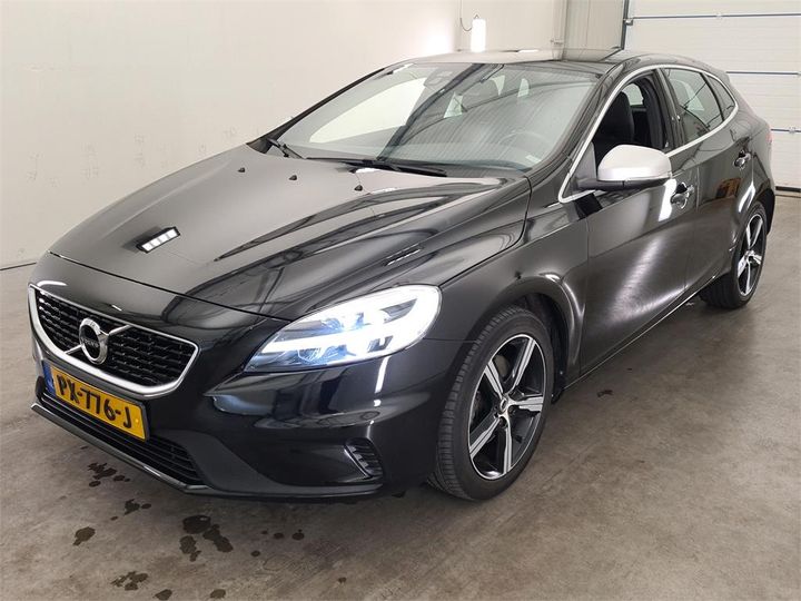 VOLVO V40 2017 yv1mv41l1j2467625