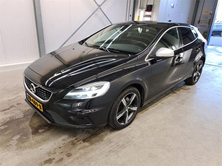 VOLVO V40 2017 yv1mv41l1j2470938