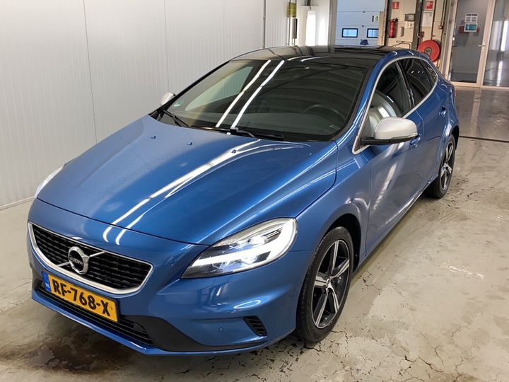 VOLVO V40 2017 yv1mv41l1j2471504