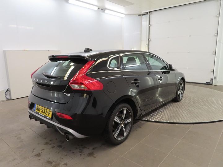 VOLVO V40 2017 yv1mv41l1j2480918