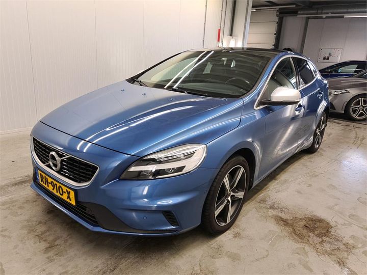 VOLVO V40 2017 yv1mv41l1j2484684