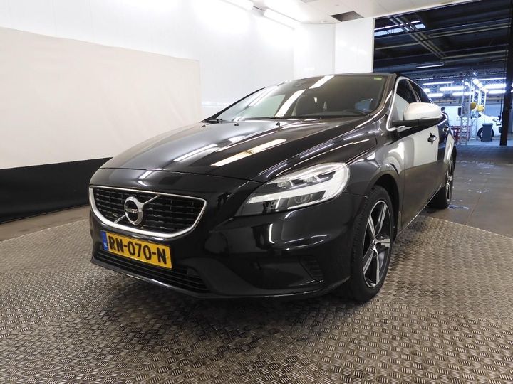 VOLVO V40 2017 yv1mv41l1j2492594