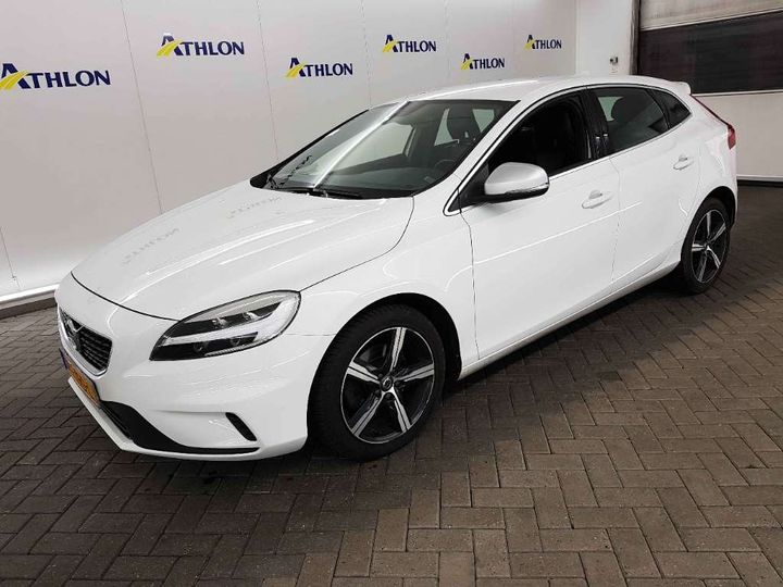 VOLVO V40 2018 yv1mv41l1j2499474