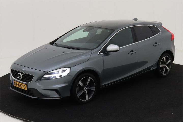 VOLVO V40 2018 yv1mv41l1j2502168