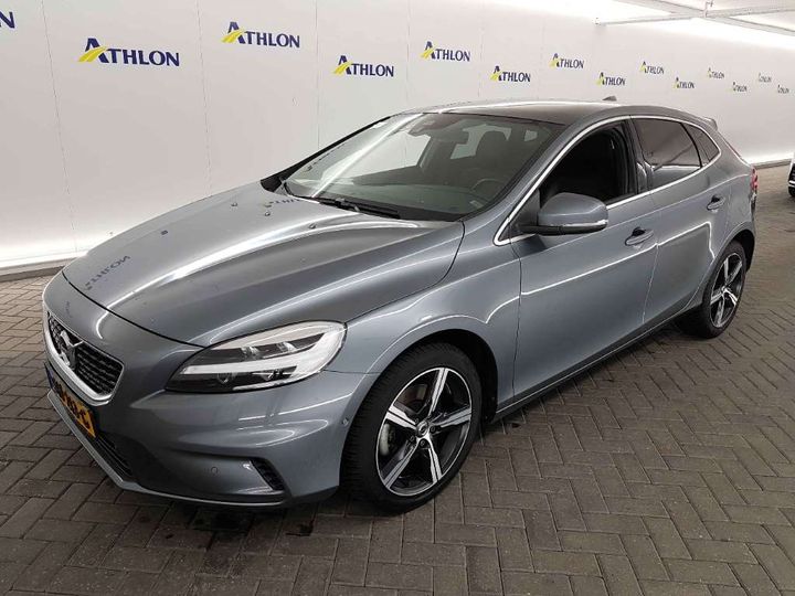 VOLVO V40 2018 yv1mv41l1j2503009