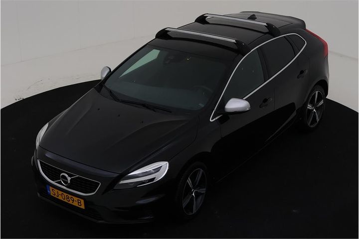 VOLVO V40 2018 yv1mv41l1j2508459