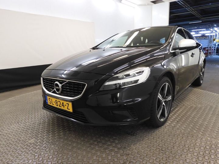 VOLVO V40 2018 yv1mv41l1j2508770