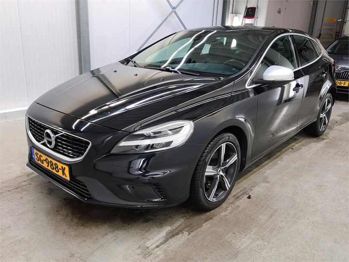 VOLVO V40 2018 yv1mv41l1j2508783