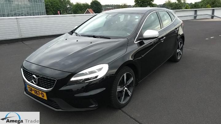 VOLVO V40 2018 yv1mv41l1j2508807