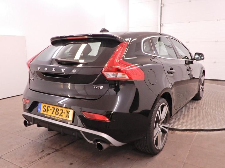 VOLVO V40 2018 yv1mv41l1j2510242