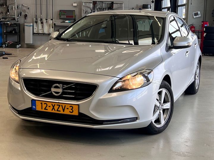 VOLVO V40 2012 yv1mv4551d2012087