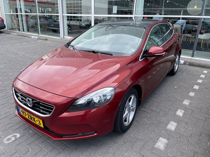 VOLVO V40 2013 yv1mv4551d2029113