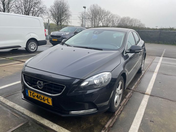 VOLVO V40 2013 yv1mv5150d2059513