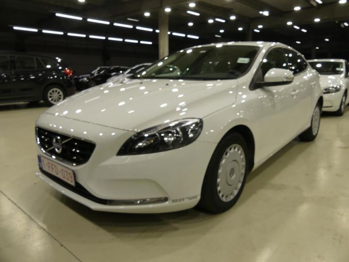 VOLVO V40 2013 yv1mv5151e2083180