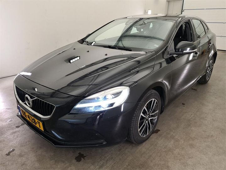 VOLVO V40 2018 yv1mv70v0k2551860