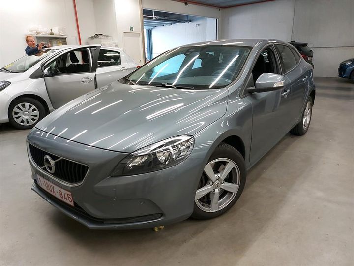 VOLVO V40 2018 yv1mv70v0k2553304