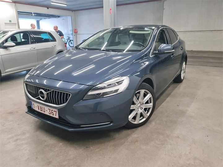 VOLVO V40 2018 yv1mv70v0k2560655