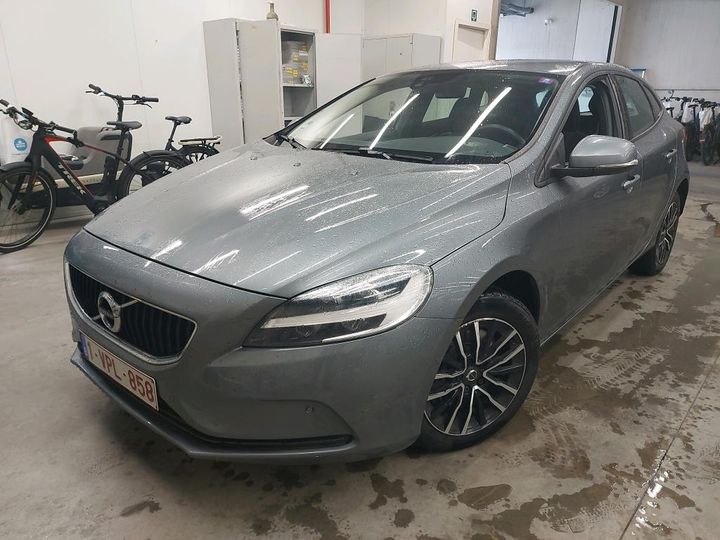 VOLVO V40 2019 yv1mv70v0k2580247