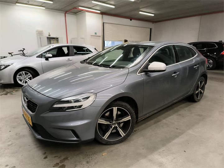 VOLVO V40 2019 yv1mv70v0k2580950