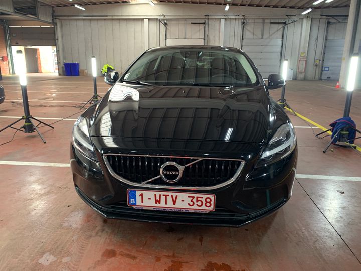 VOLVO V40 FL'16 2019 yv1mv70v0k2589988