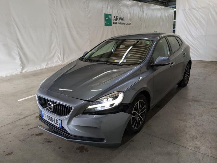 VOLVO V40 2019 yv1mv70v0k2606255