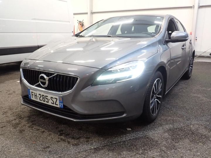 VOLVO V40 2019 yv1mv70v0k2607641