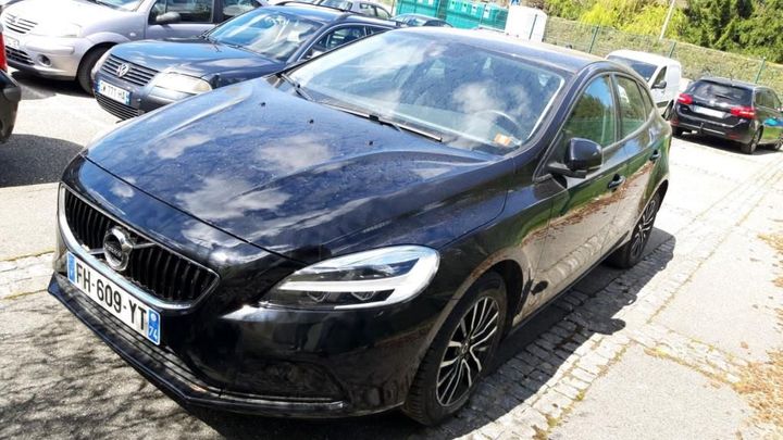 VOLVO V40 2019 yv1mv70v0k2607920