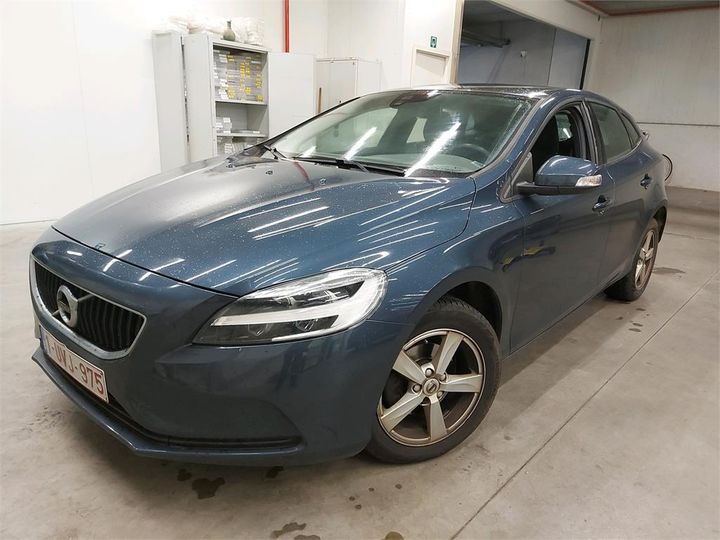 VOLVO V40 2018 yv1mv70v1k2549918