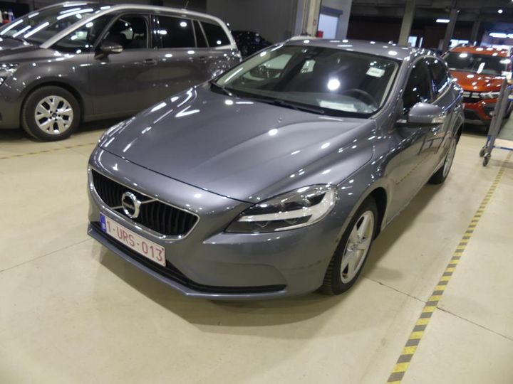 VOLVO V40 2018 yv1mv70v1k2550498