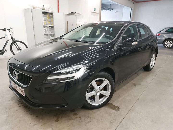 VOLVO V40 2018 yv1mv70v1k2551323