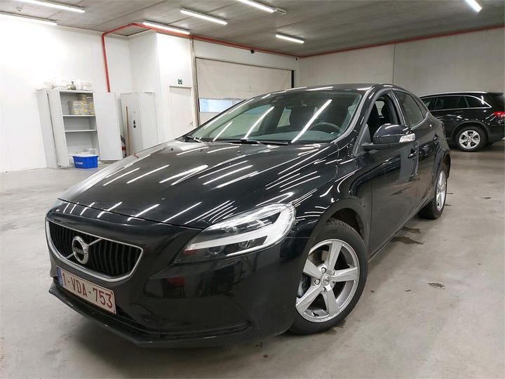 VOLVO V40 2018 yv1mv70v1k2551328