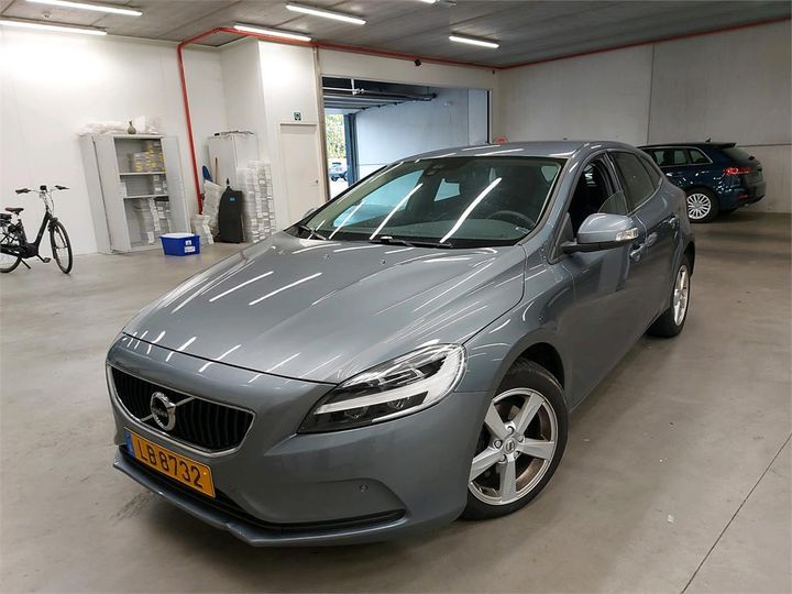 VOLVO V40 2018 yv1mv70v1k2559344