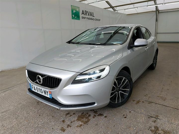 VOLVO V40 2018 yv1mv70v1k2562296