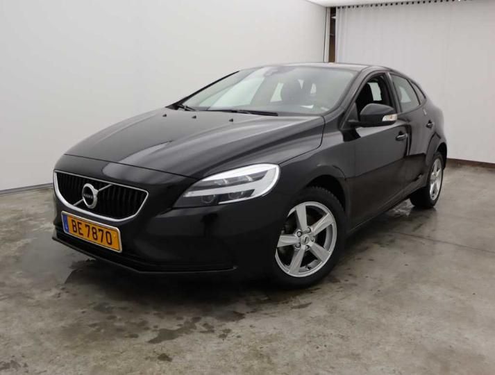 VOLVO V40 &#3916 2018 yv1mv70v1k2566576