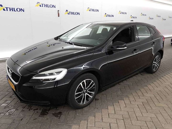 VOLVO V40 2018 yv1mv70v1k2568276