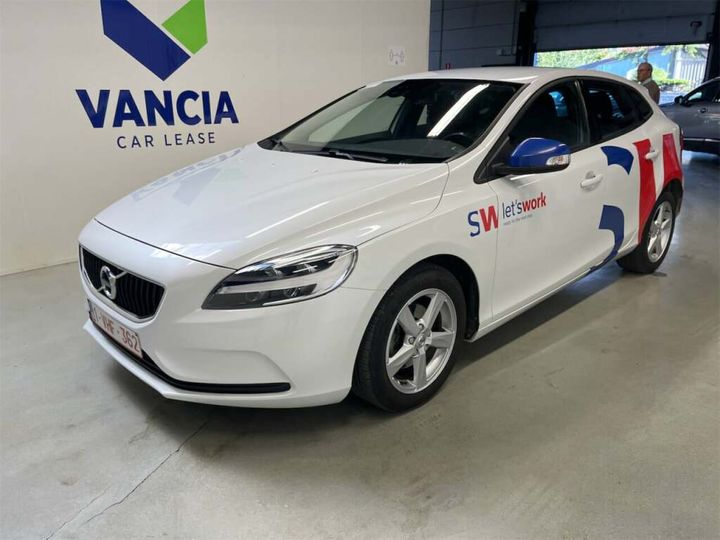 VOLVO V40 2018 yv1mv70v1k2571618