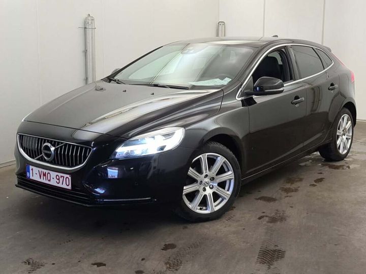 VOLVO V40 2019 yv1mv70v1k2575945