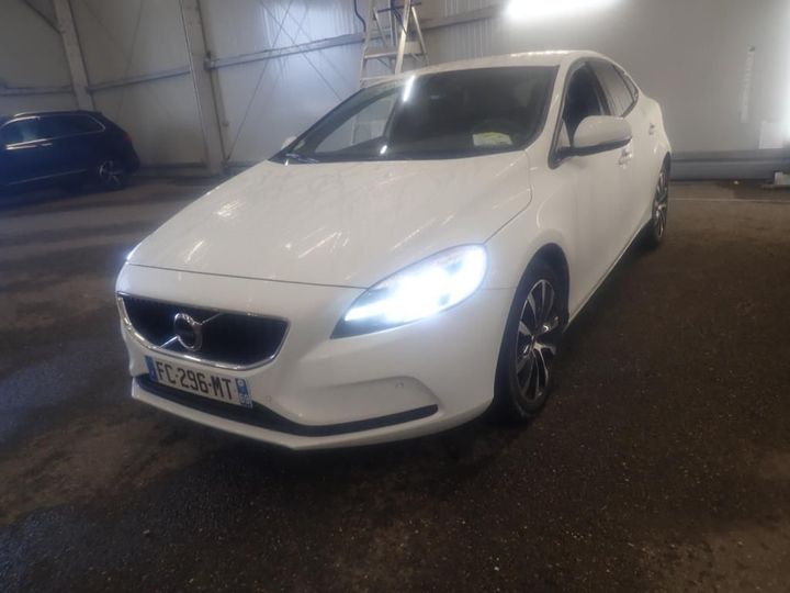 VOLVO V40 2018 yv1mv70v1k2576971