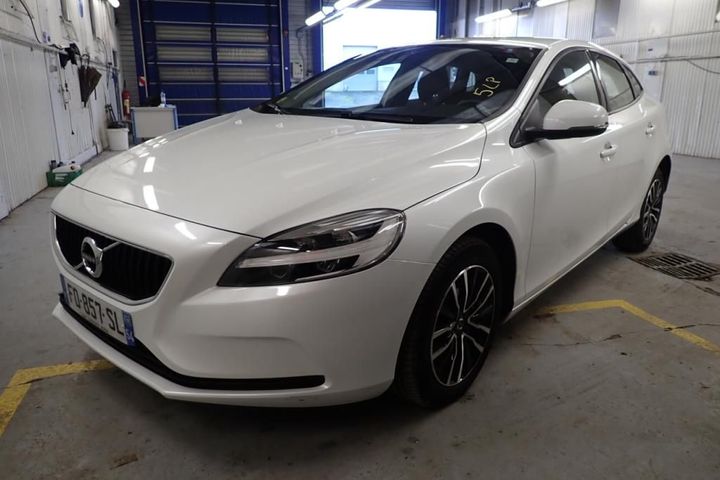 VOLVO V40 2019 yv1mv70v1k2581438