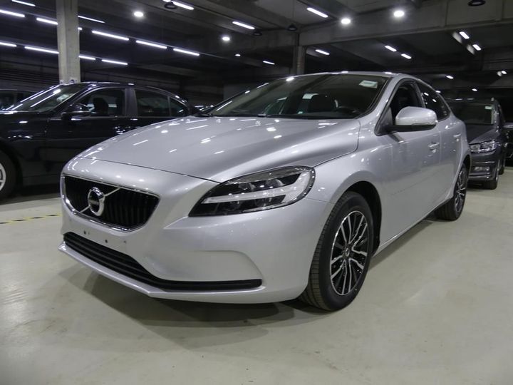 VOLVO V40 2019 yv1mv70v1k2583079