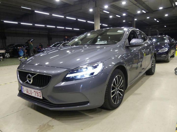 VOLVO V40 2019 yv1mv70v1k2586207