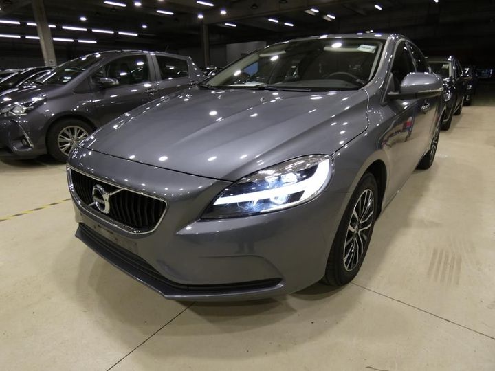 VOLVO V40 2019 yv1mv70v1k2599550