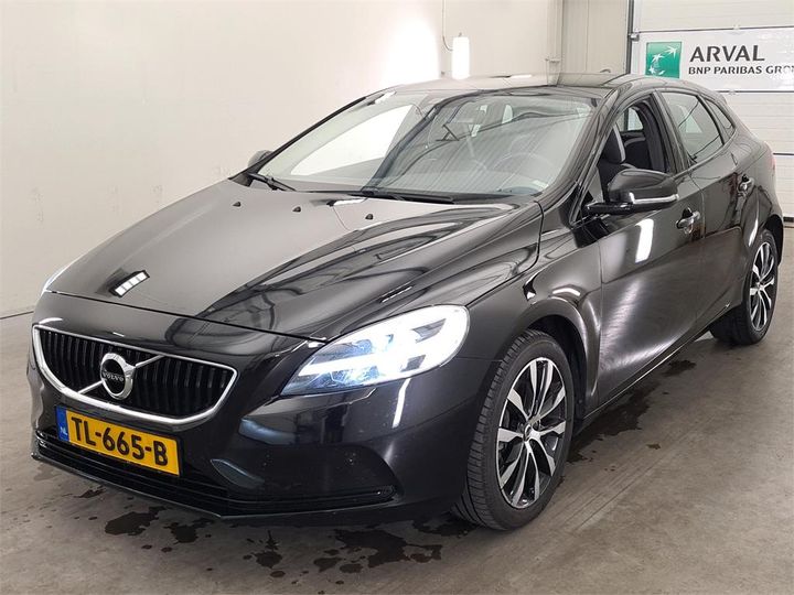 VOLVO V40 2018 yv1mv72v0k2554893