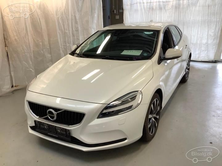 VOLVO V40 HATCHBACK 2020 yv1mv72v0k2567559