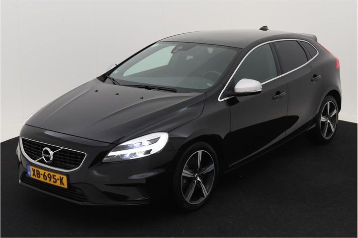 VOLVO V40 2018 yv1mv72v0k2570472