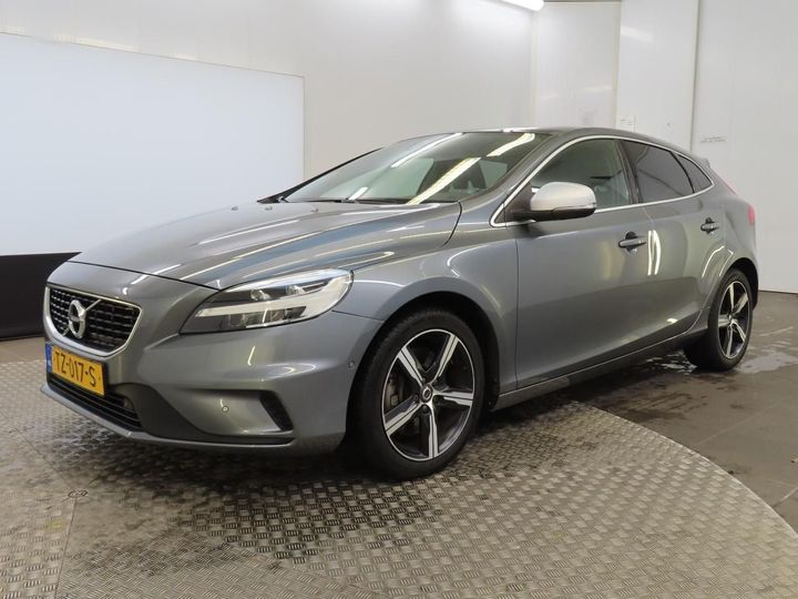 VOLVO V40 2018 yv1mv72v0k2572106