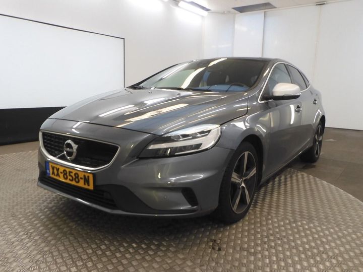 VOLVO V40 2019 yv1mv72v0k2573723