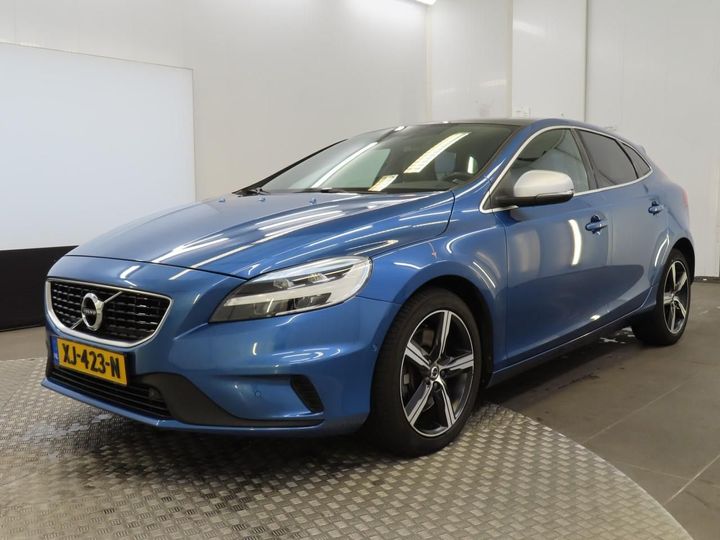 VOLVO V40 2019 yv1mv72v0k2575161